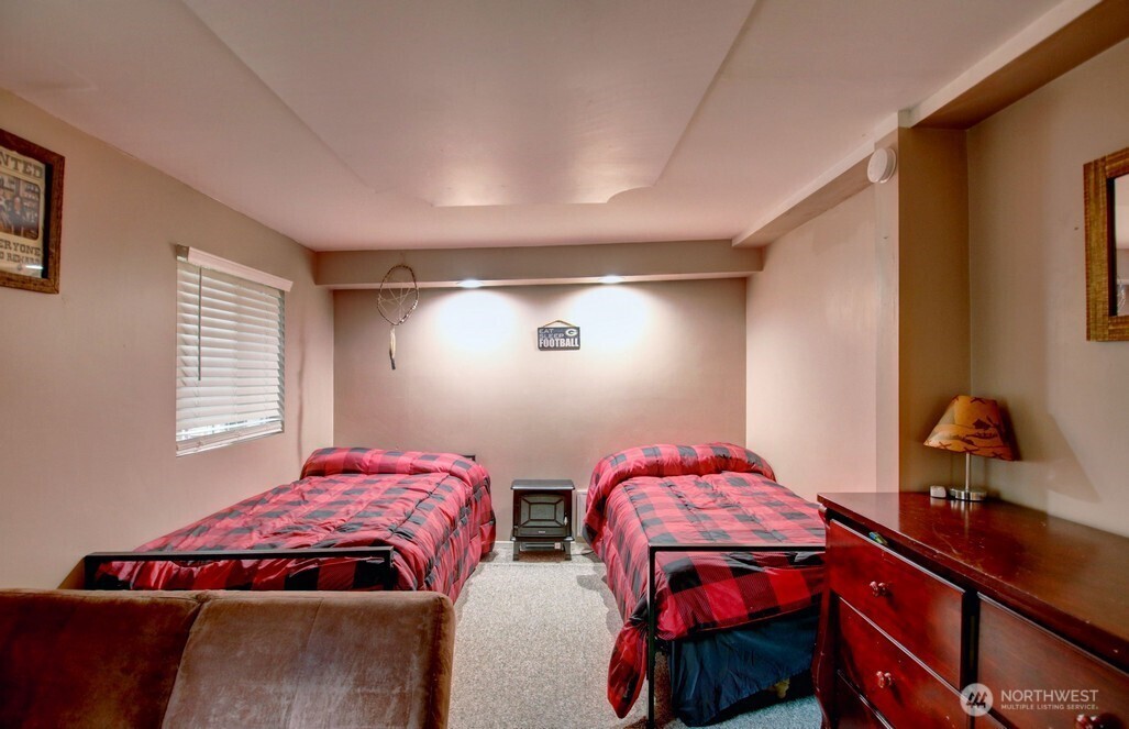 35 Branch Circle Property Photo 13