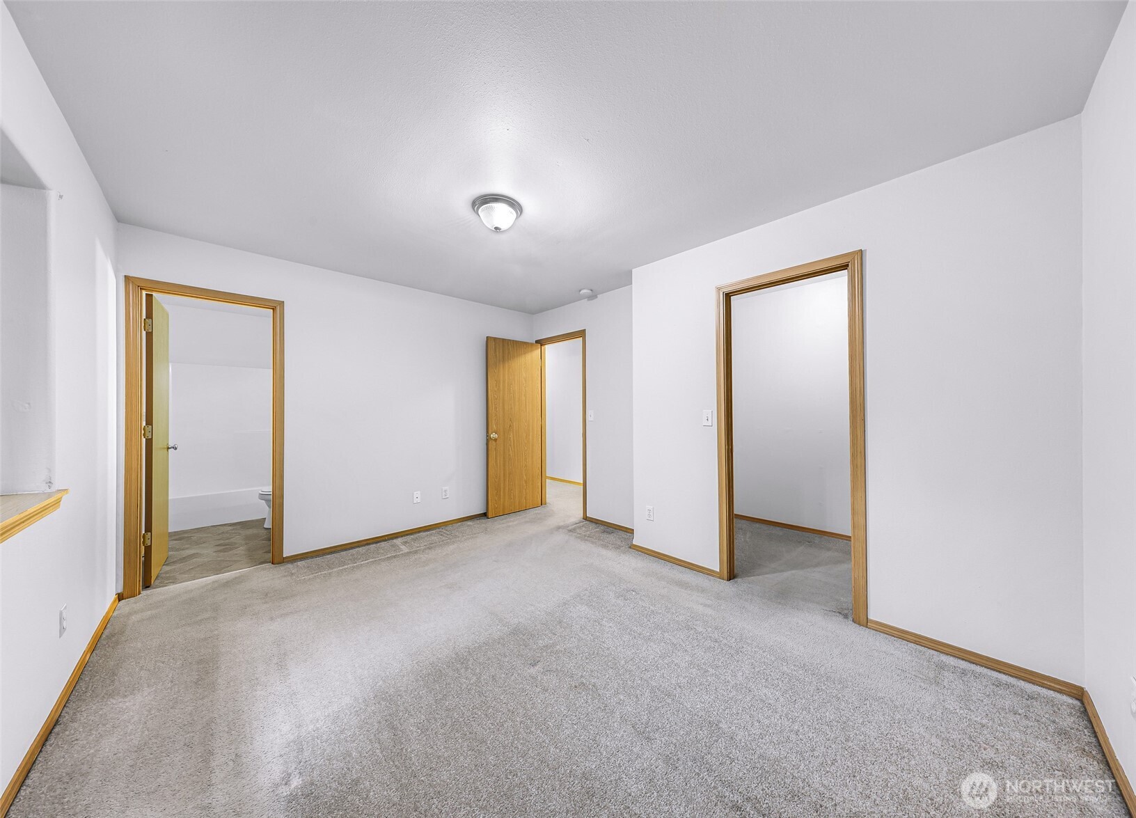 1961 Clear Valley Drive Property Photo 25