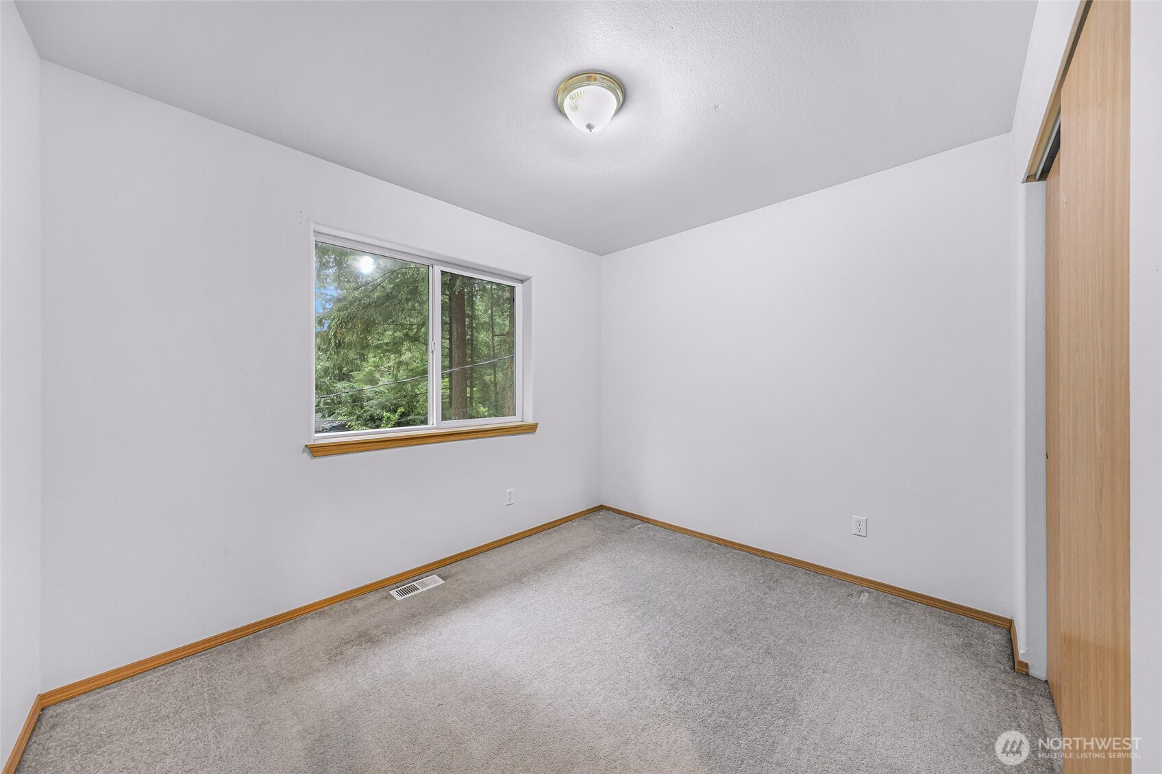 1961 Clear Valley Drive Property Photo 27