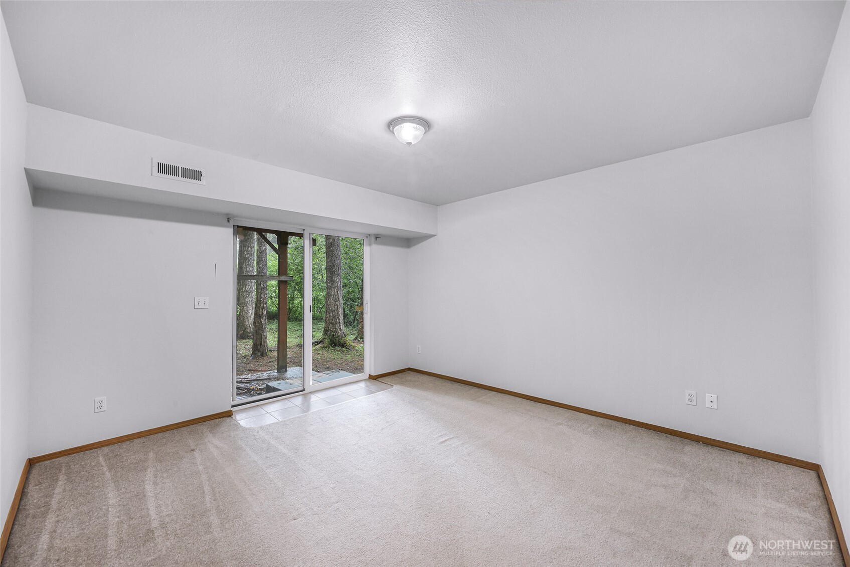 1961 Clear Valley Drive Property Photo 28