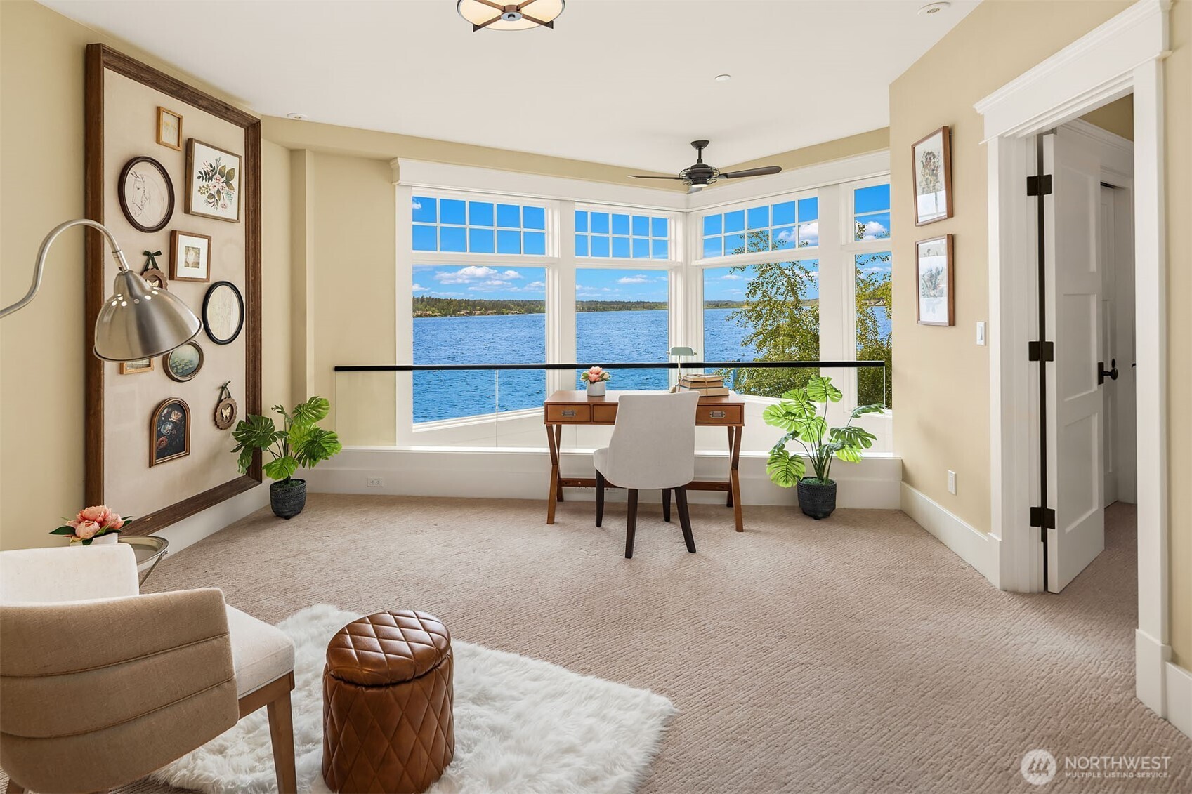 2033 E Lake Sammamish Parkway Property Photo 17
