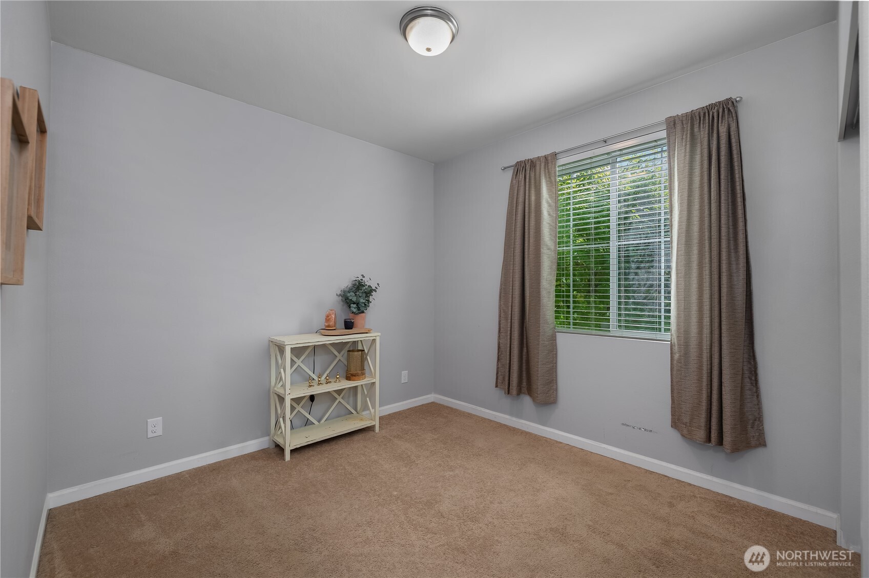 3363 Ne Hydra Street Property Photo 5