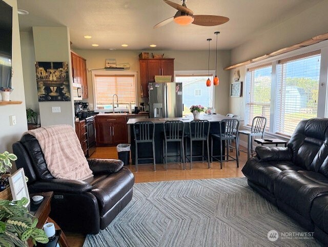 477 Broadmoor Court Property Photo 4