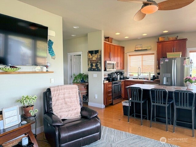 477 Broadmoor Court Property Photo 5