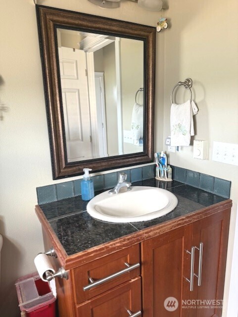 477 Broadmoor Court Property Photo 11
