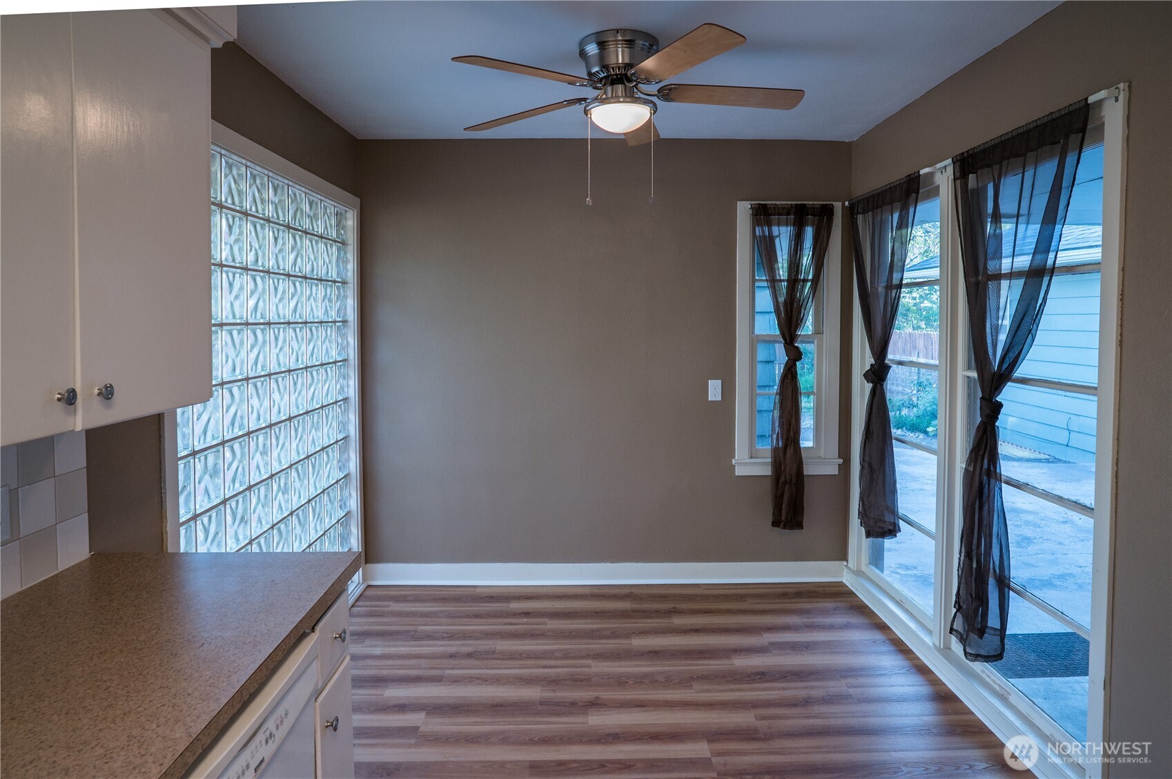 1264 Boyer Avenue Property Photo 16