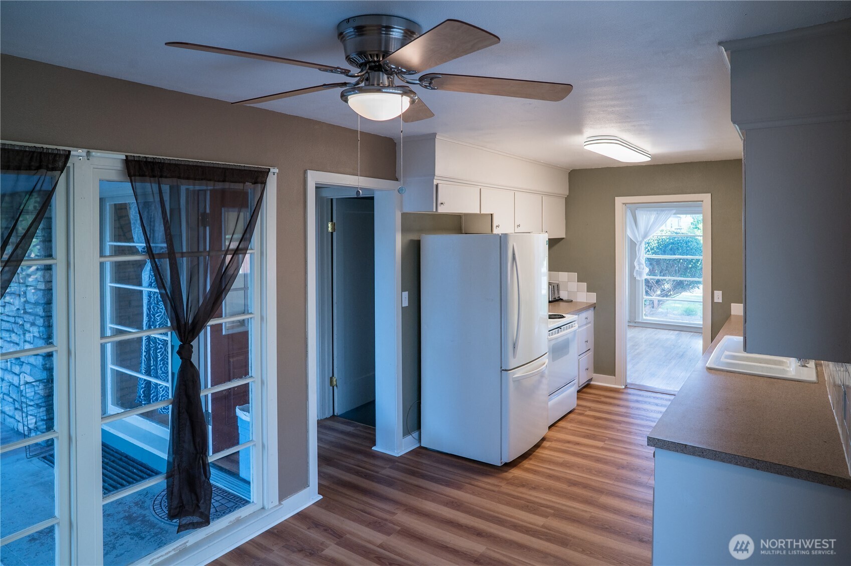 1264 Boyer Avenue Property Photo 19