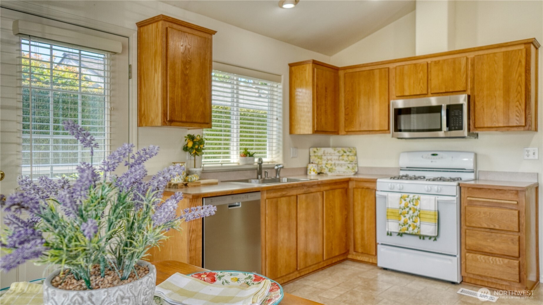 8806 60th Avenue Property Photo 12