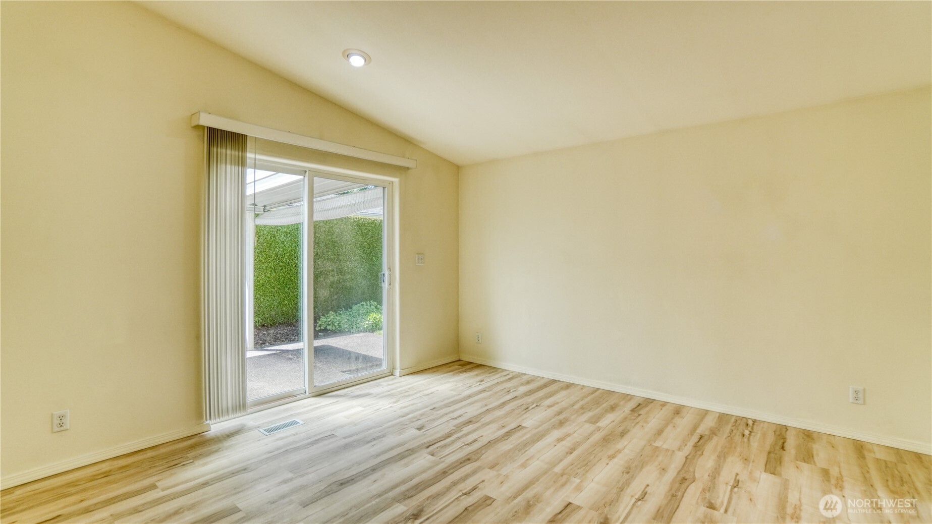 8806 60th Avenue Property Photo 13