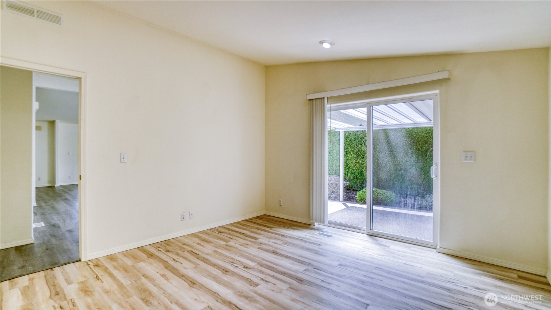 8806 60th Avenue Property Photo 14