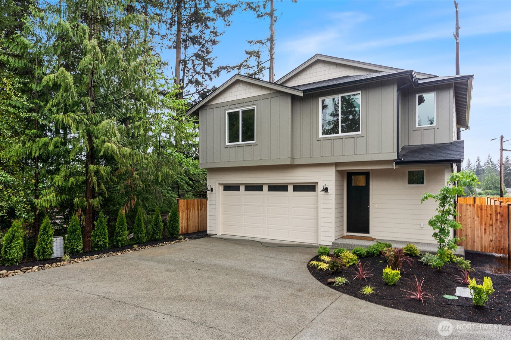2312 75th Street Property Photo 1