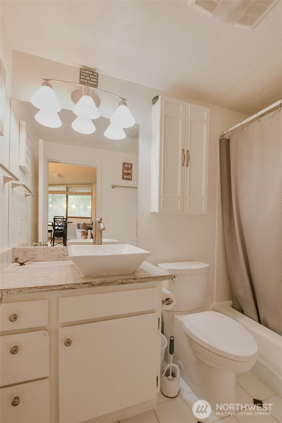 1910 Evergreen Park Drive 302 Property Photo 12