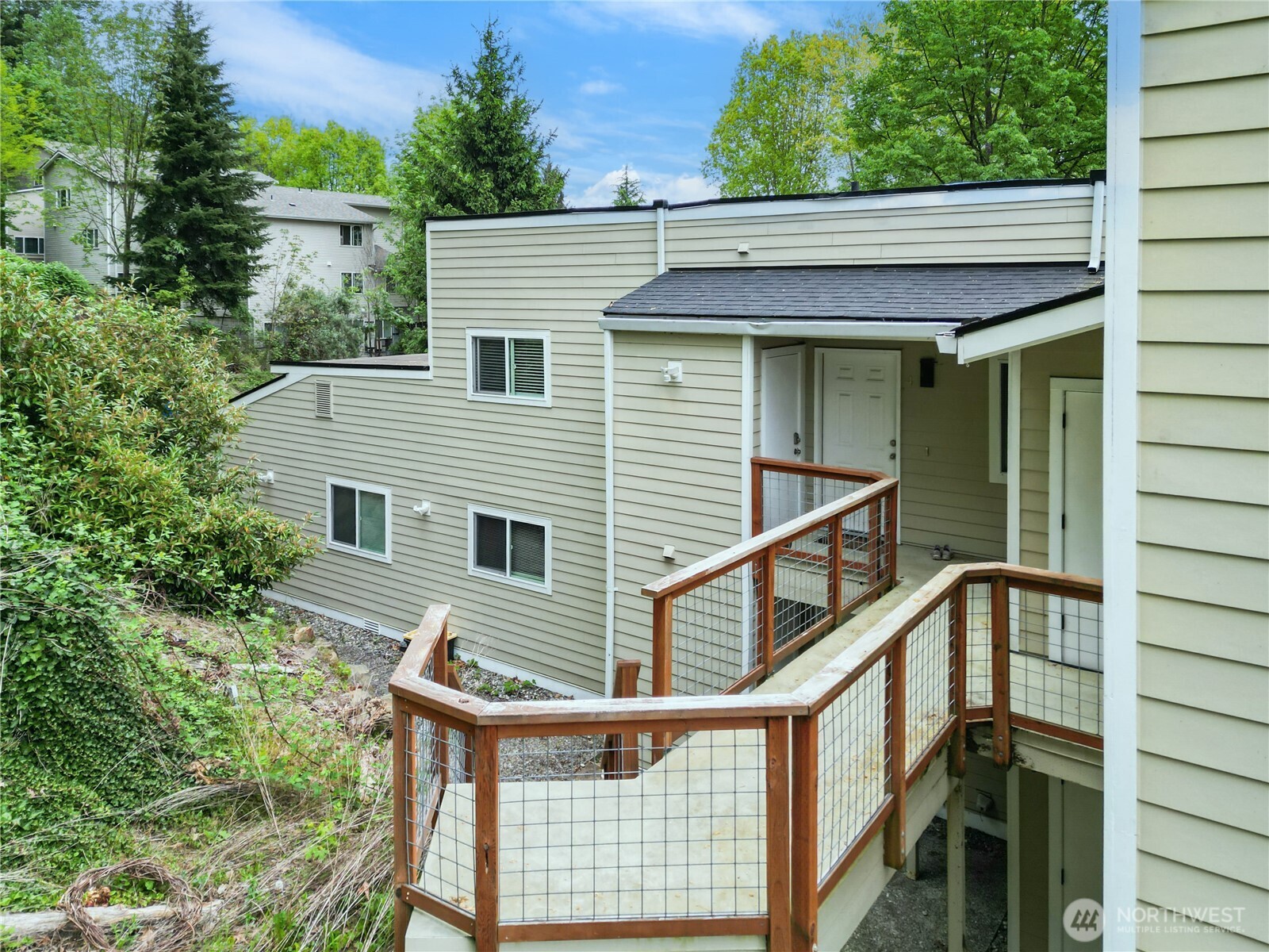 218 10th Street Property Photo 6
