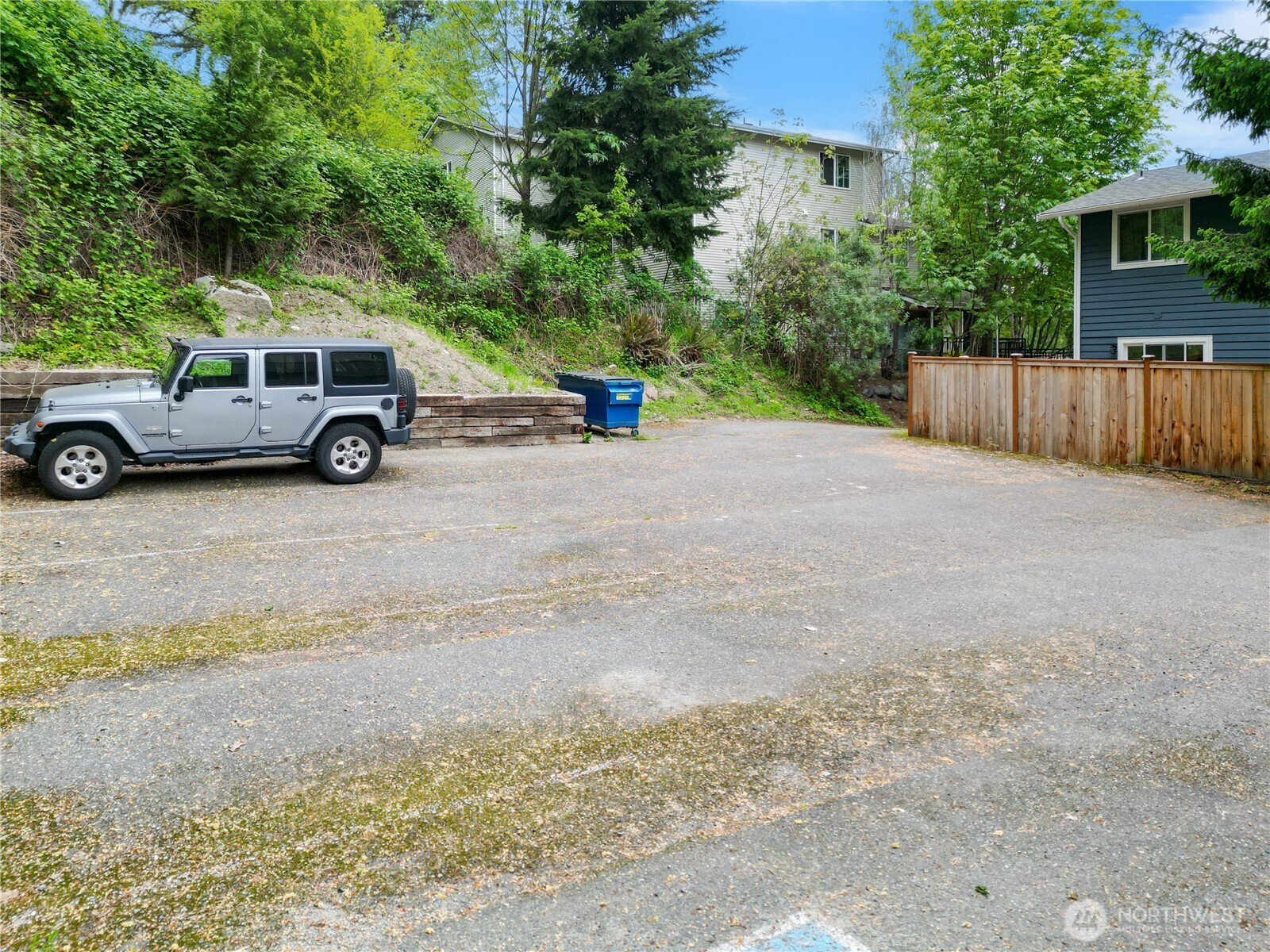 218 10th Street Property Photo 8