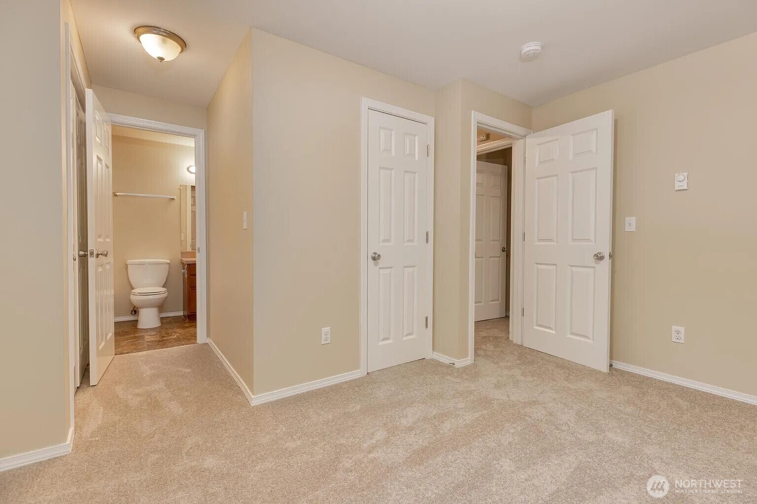218 10th Street Property Photo 17