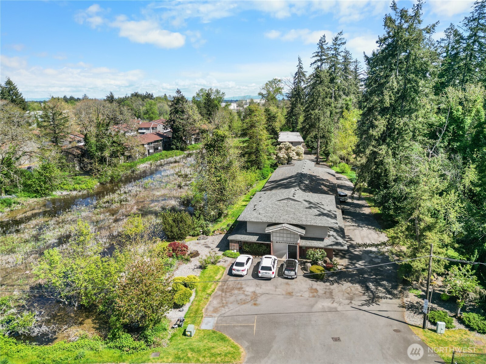 12413 Bridgeport Way Property Photo 1