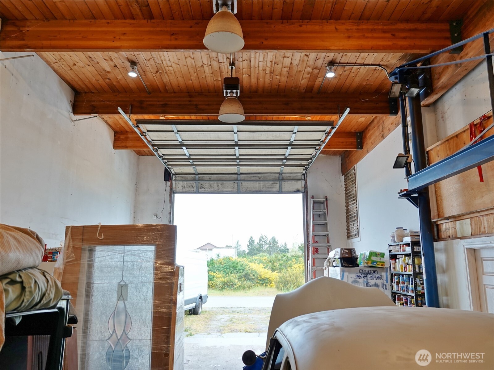 987 Beaver Court Property Photo 11