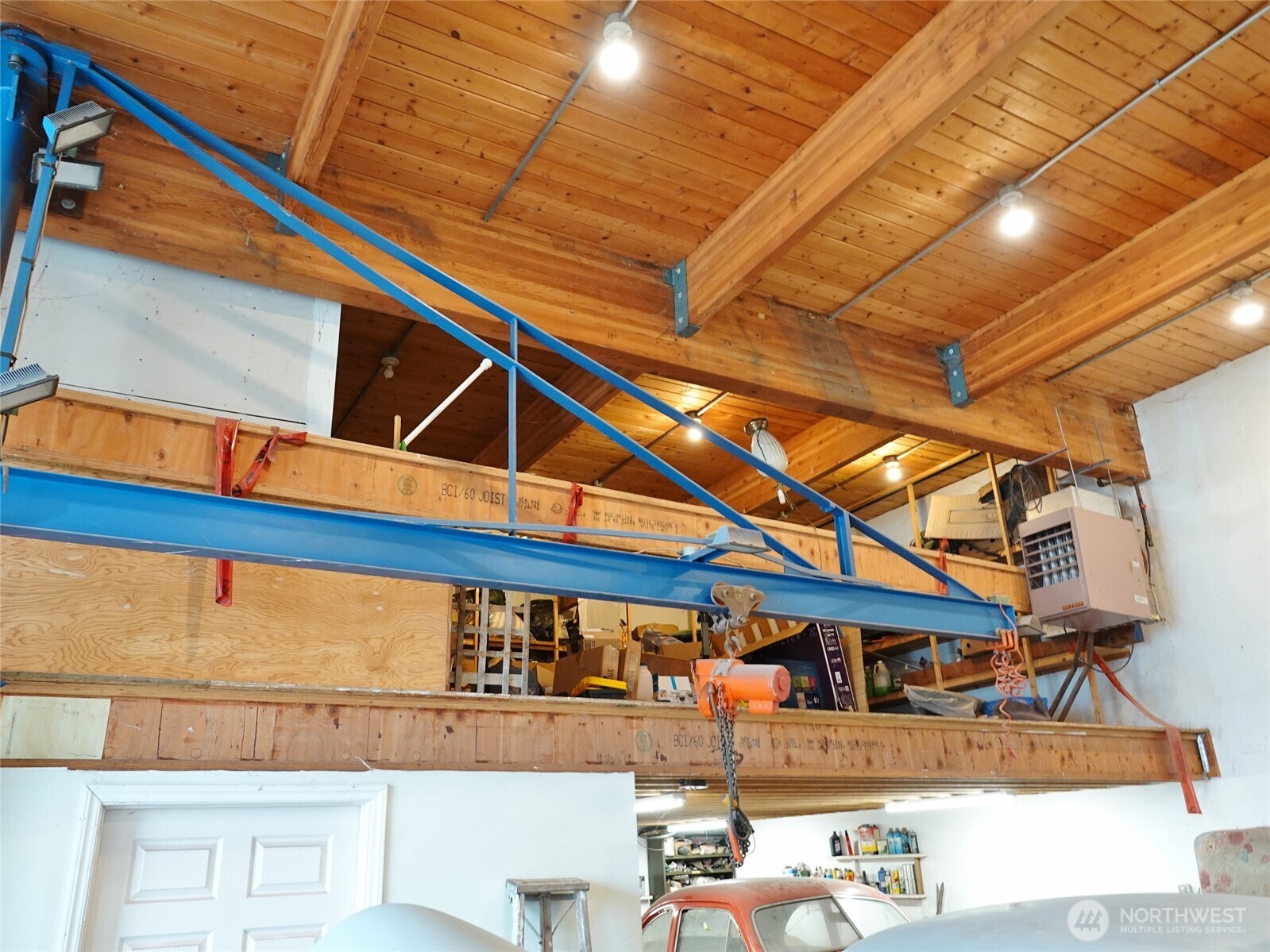 987 Beaver Court Property Photo 15