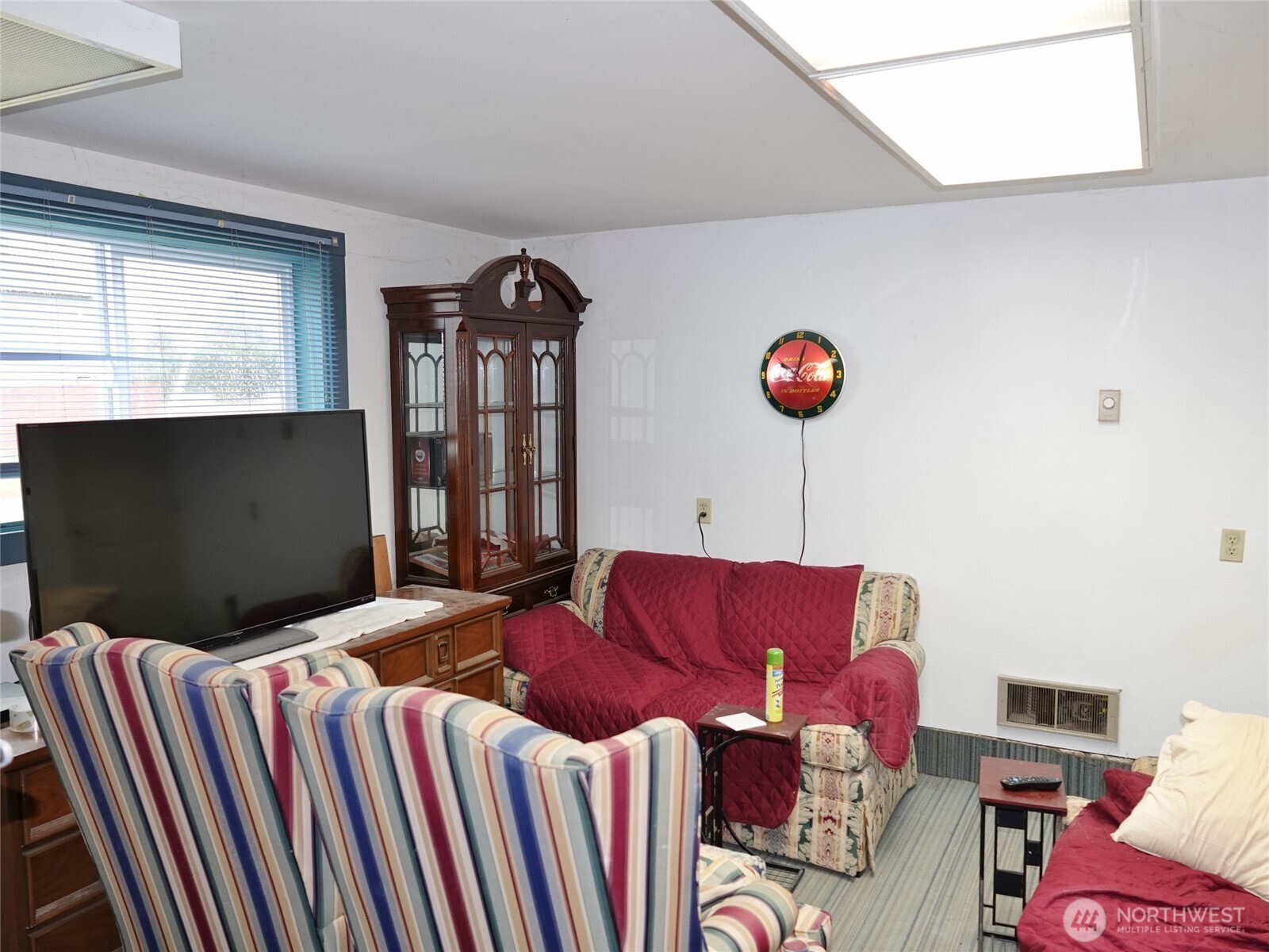 987 Beaver Court Property Photo 20