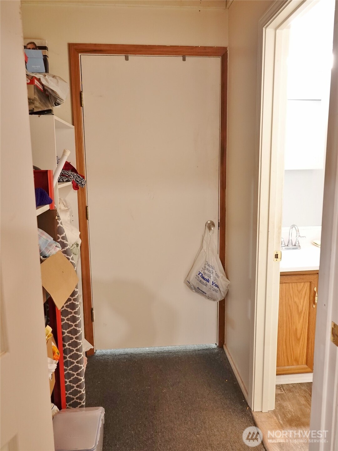 987 Beaver Court Property Photo 32