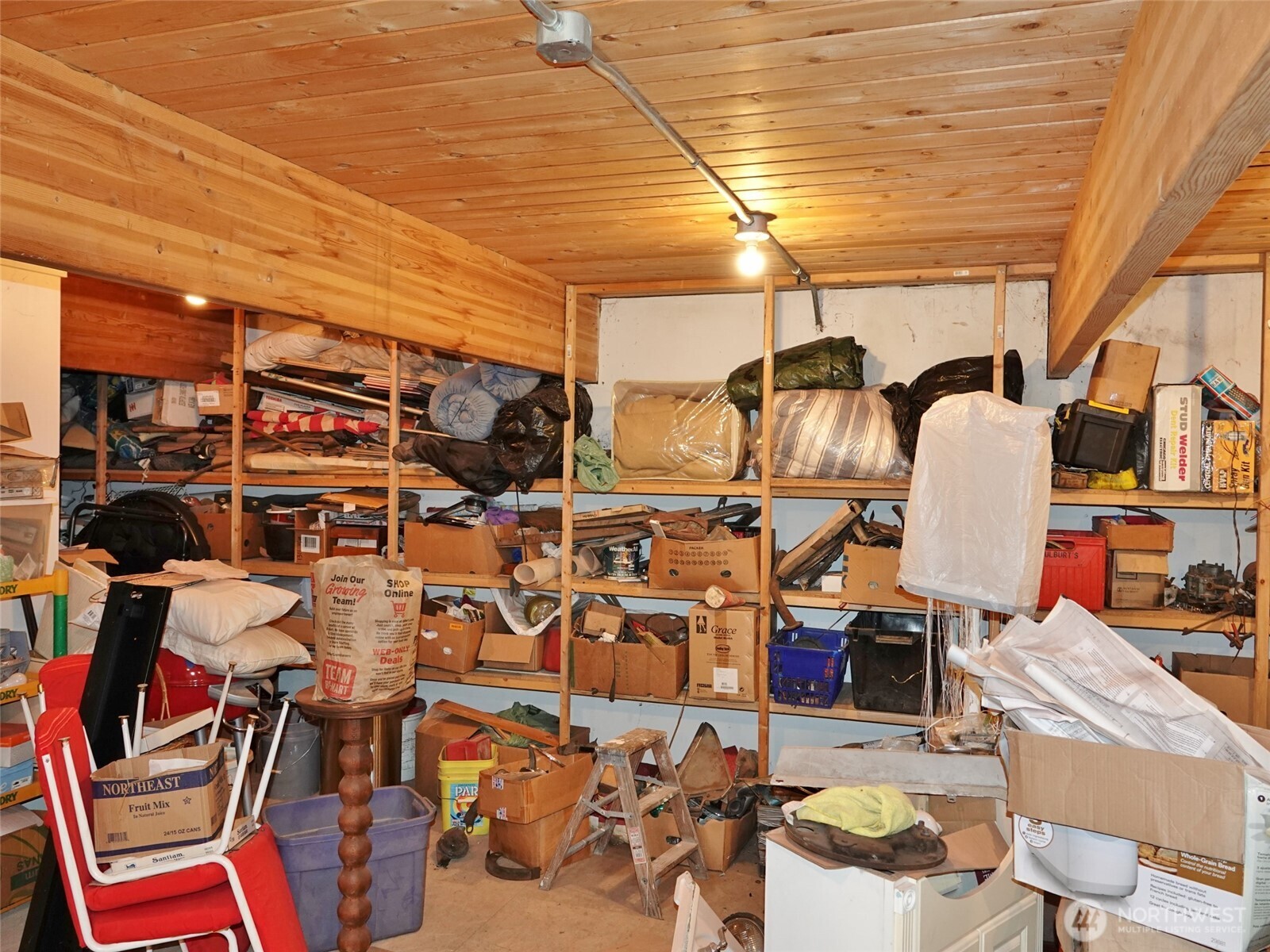 987 Beaver Court Property Photo 37