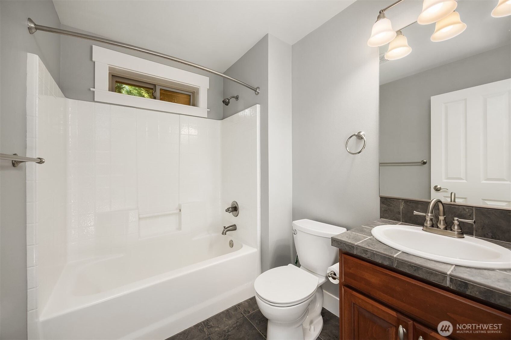 2989 Ne Davis Loop Property Photo 30