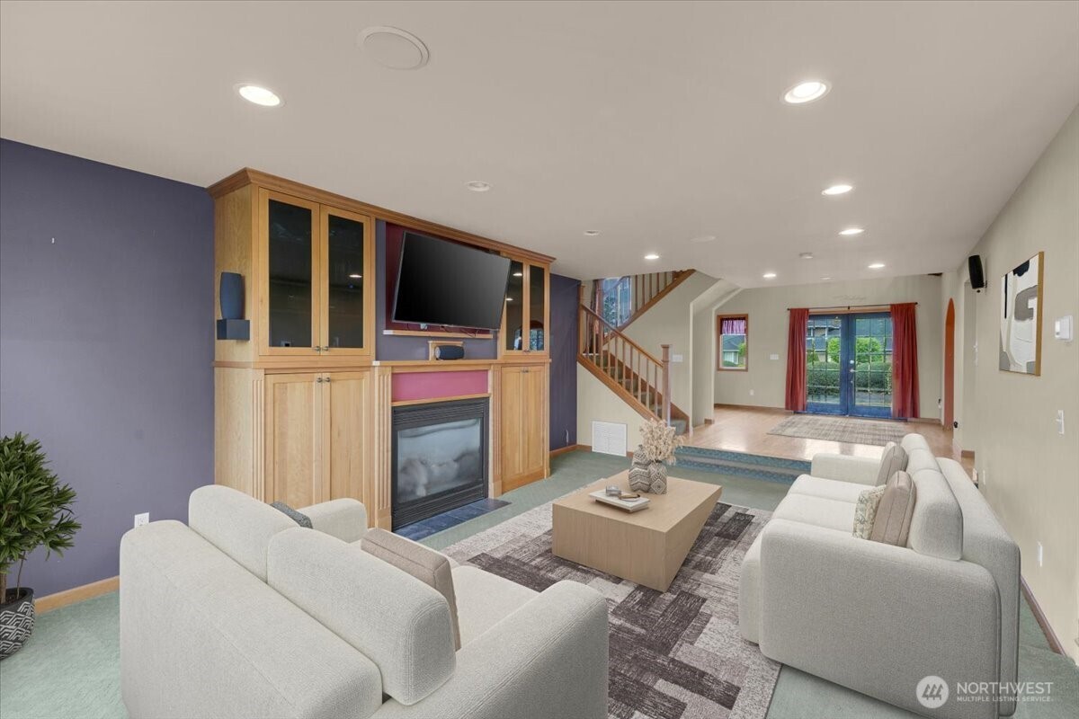 5819 Northridge Drive Property Photo 4