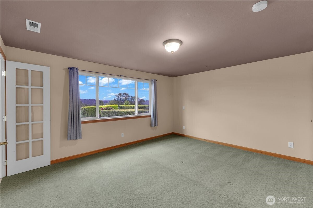 5819 Northridge Drive Property Photo 23