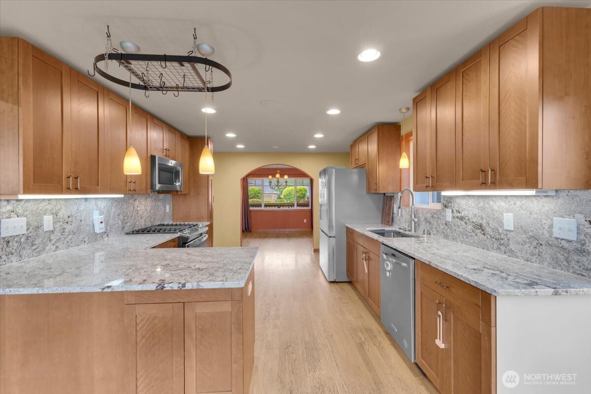 5819 Northridge Drive Property Photo 26