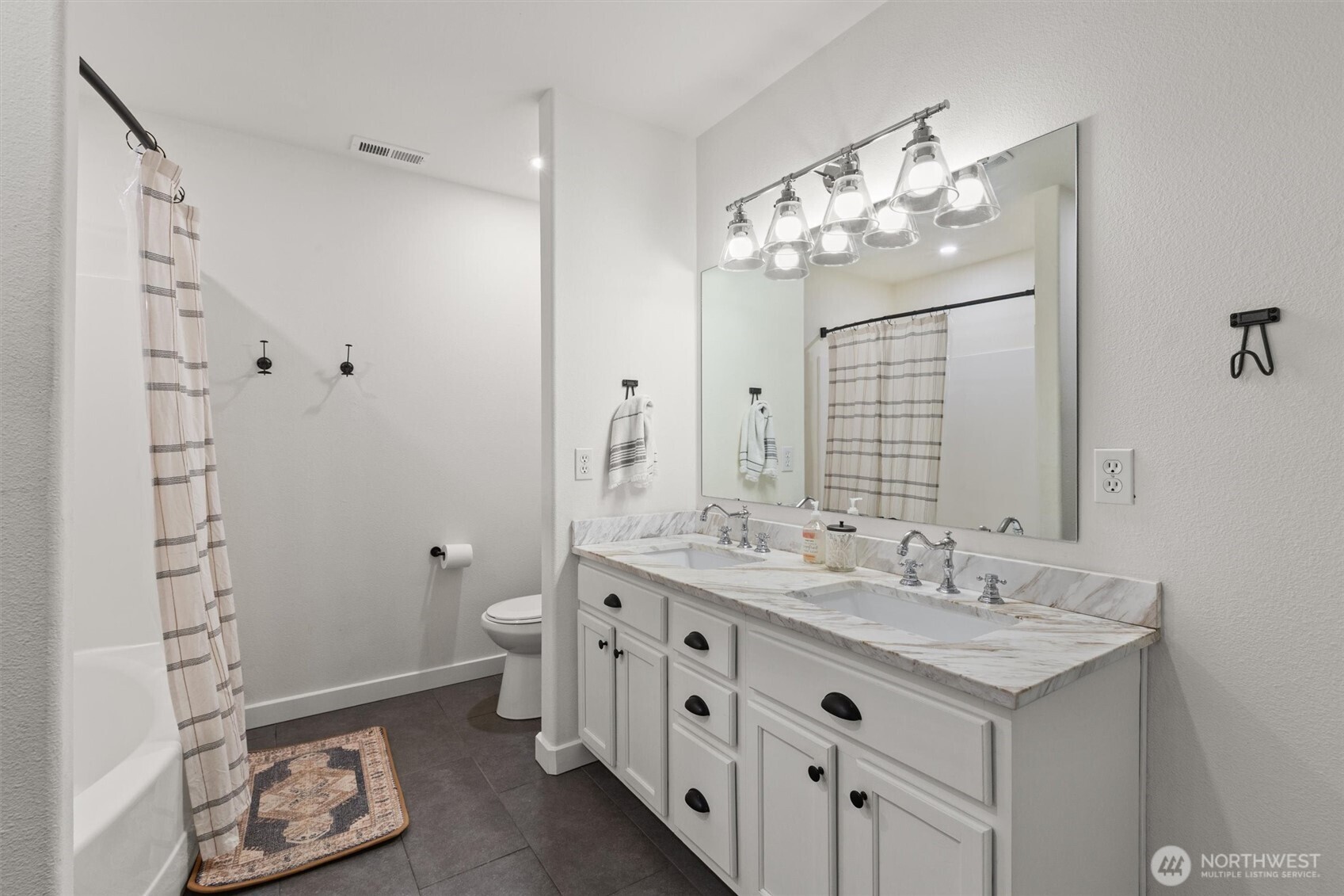 17529 14th Drive Property Photo 14