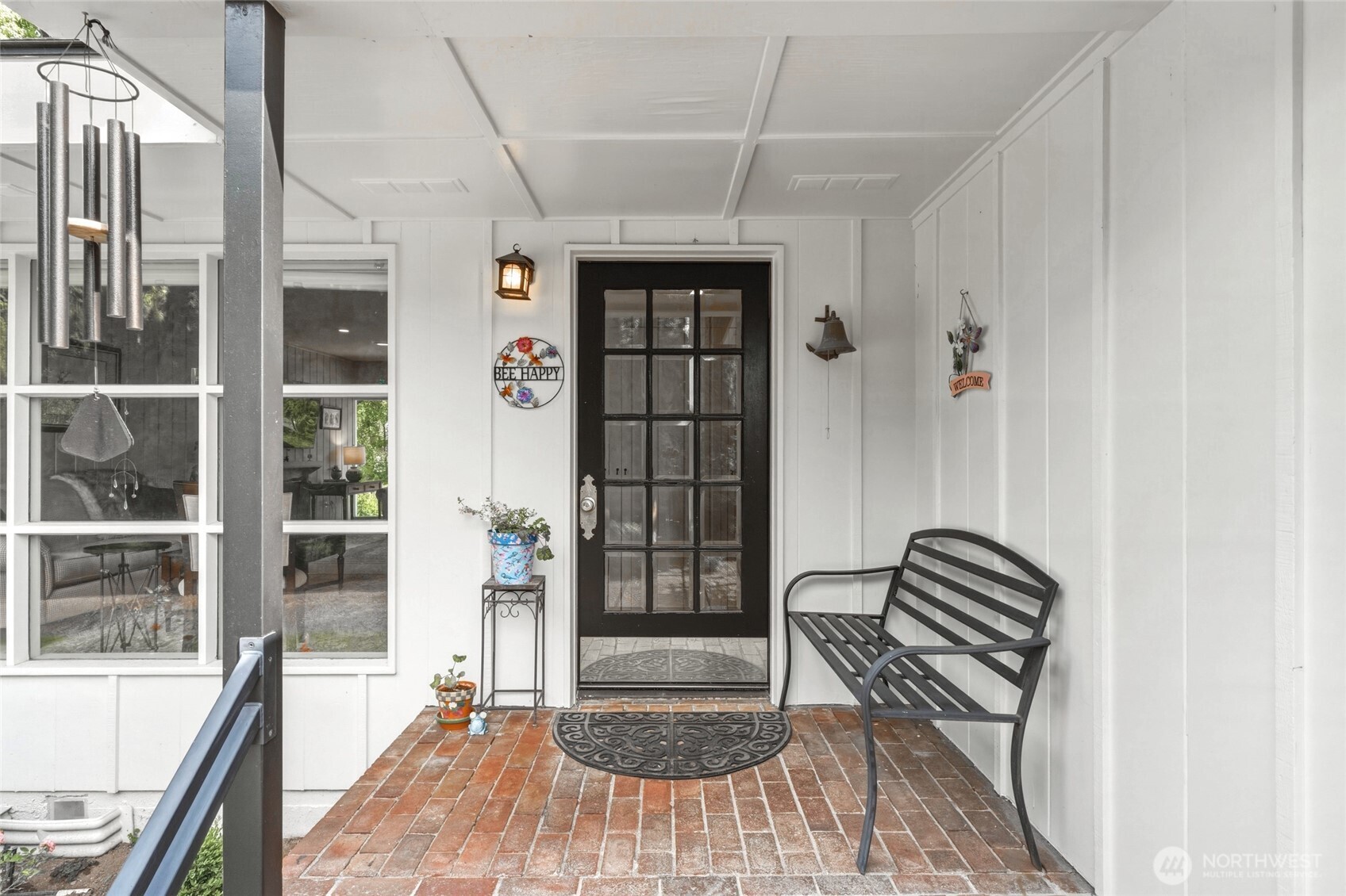 1167 Woodlawn Street Property Photo 3