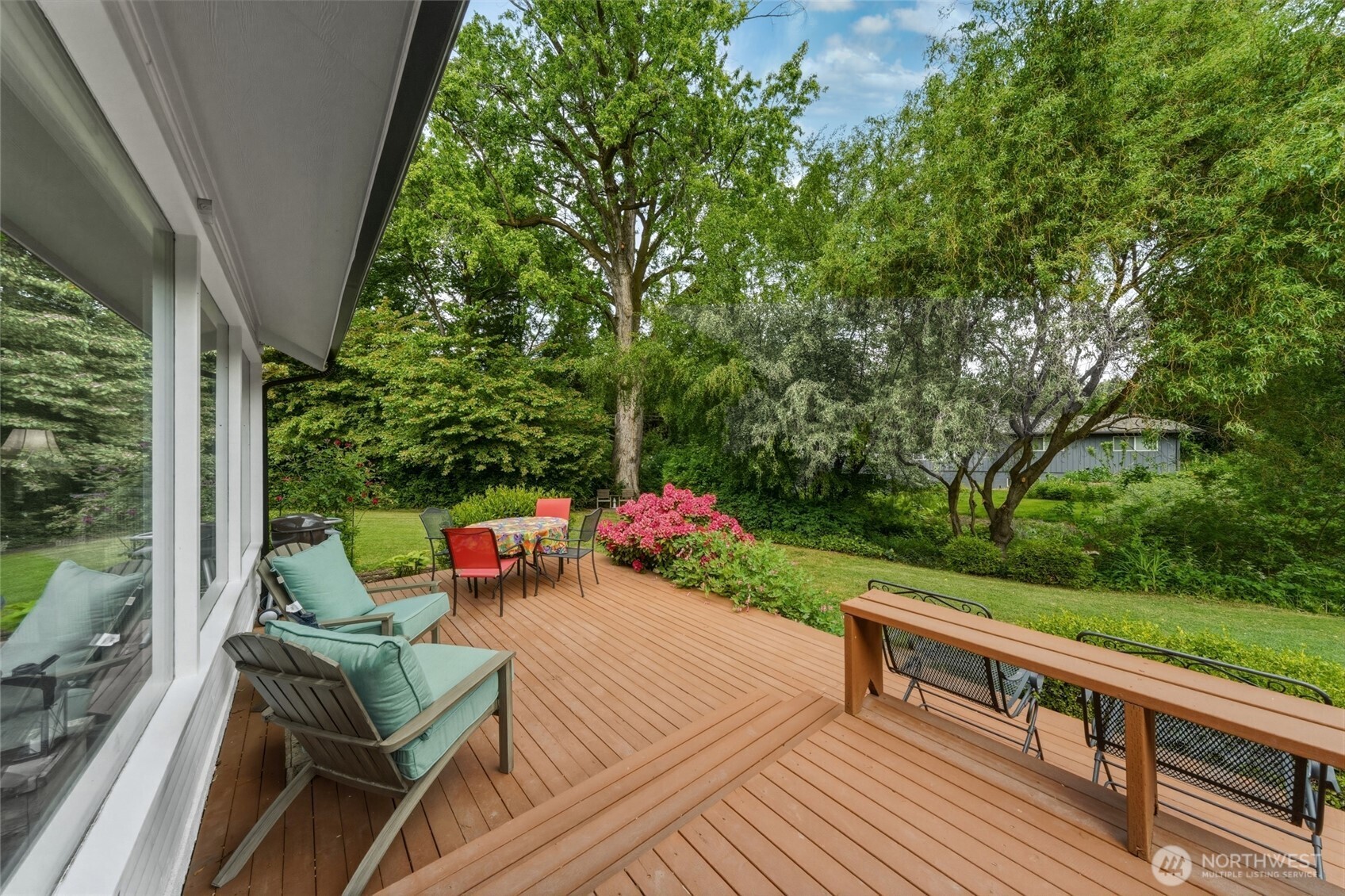 1167 Woodlawn Street Property Photo 33