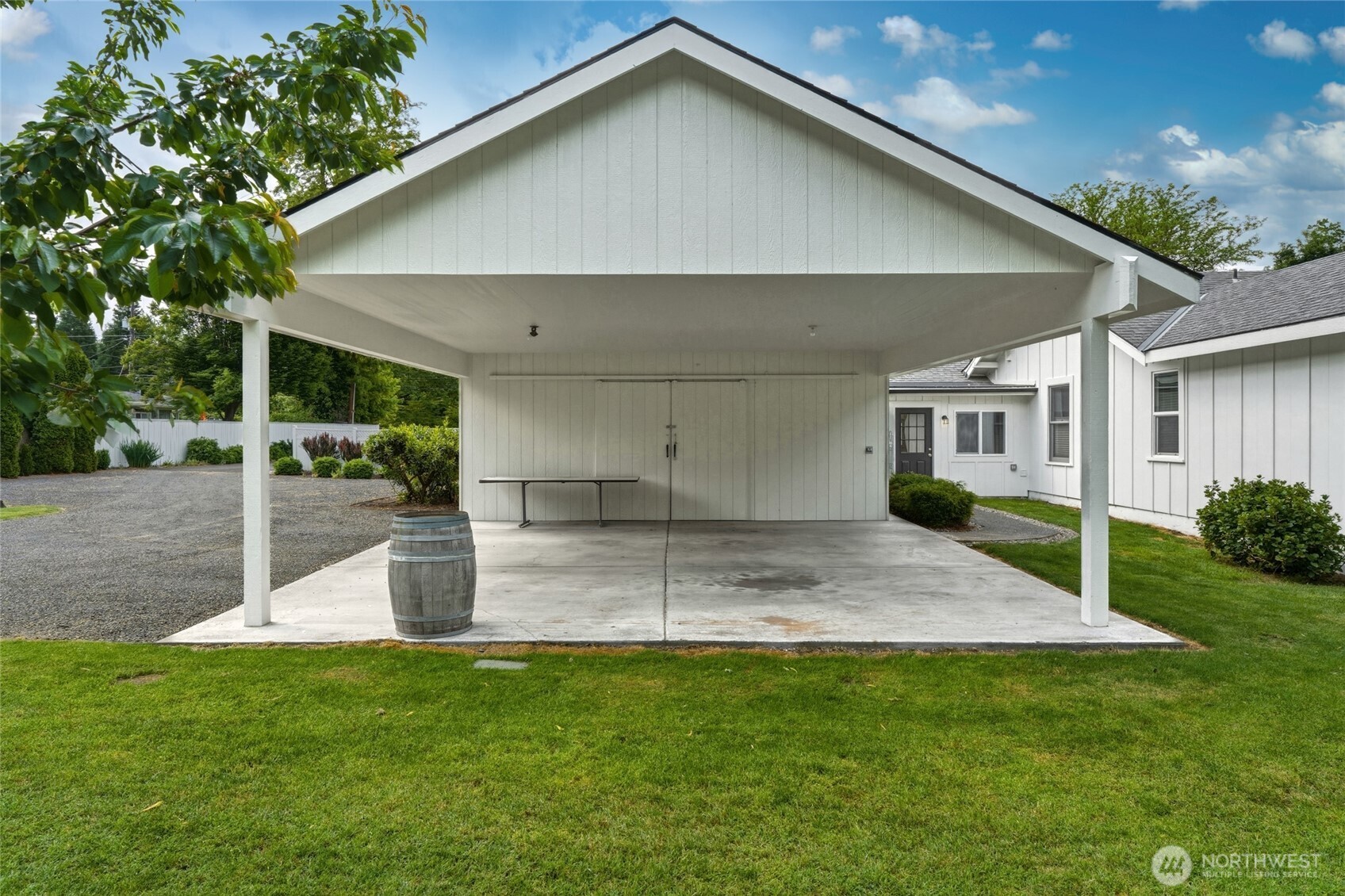 1167 Woodlawn Street Property Photo 34