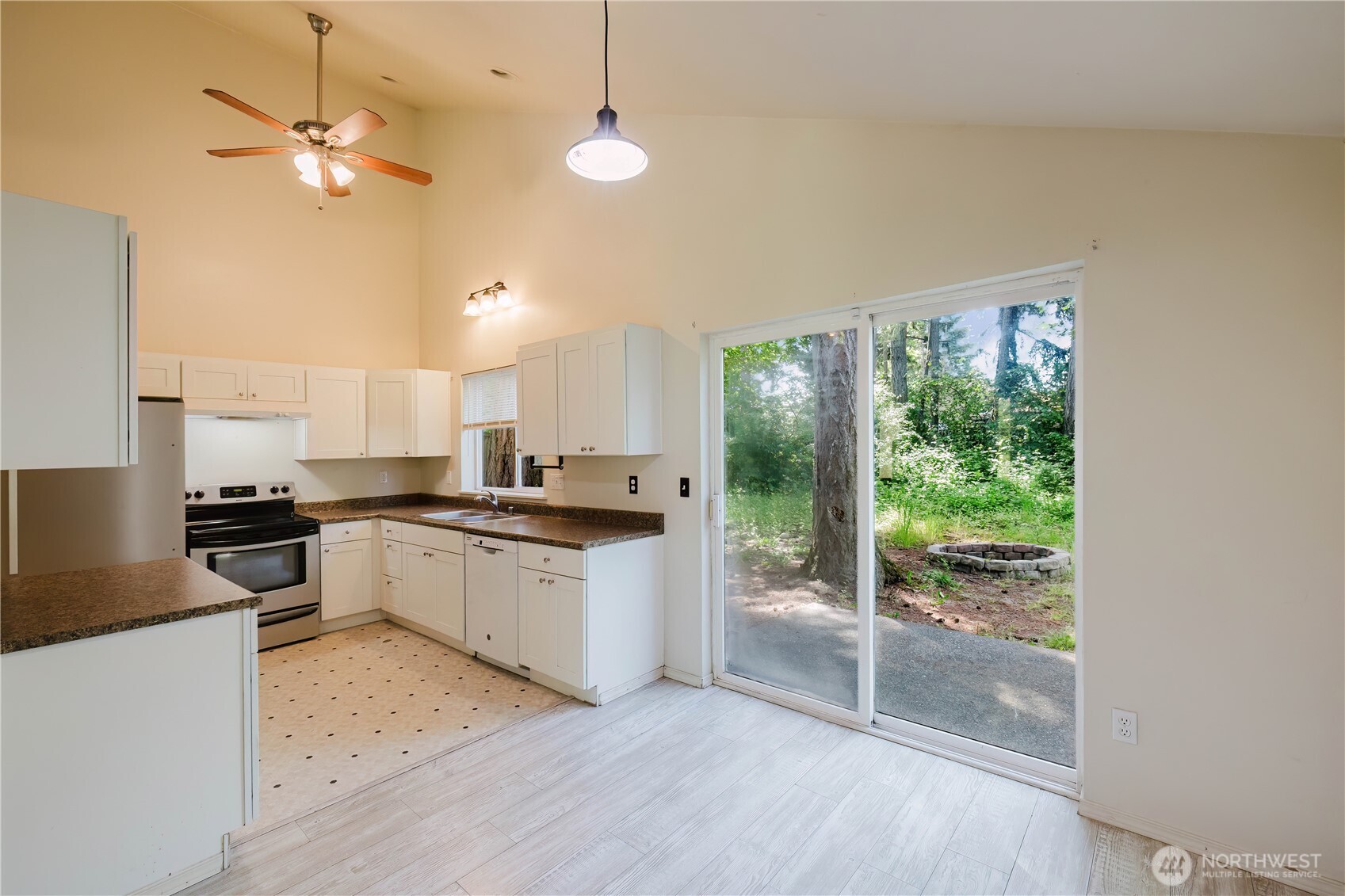 7201 9th Court Property Photo 9