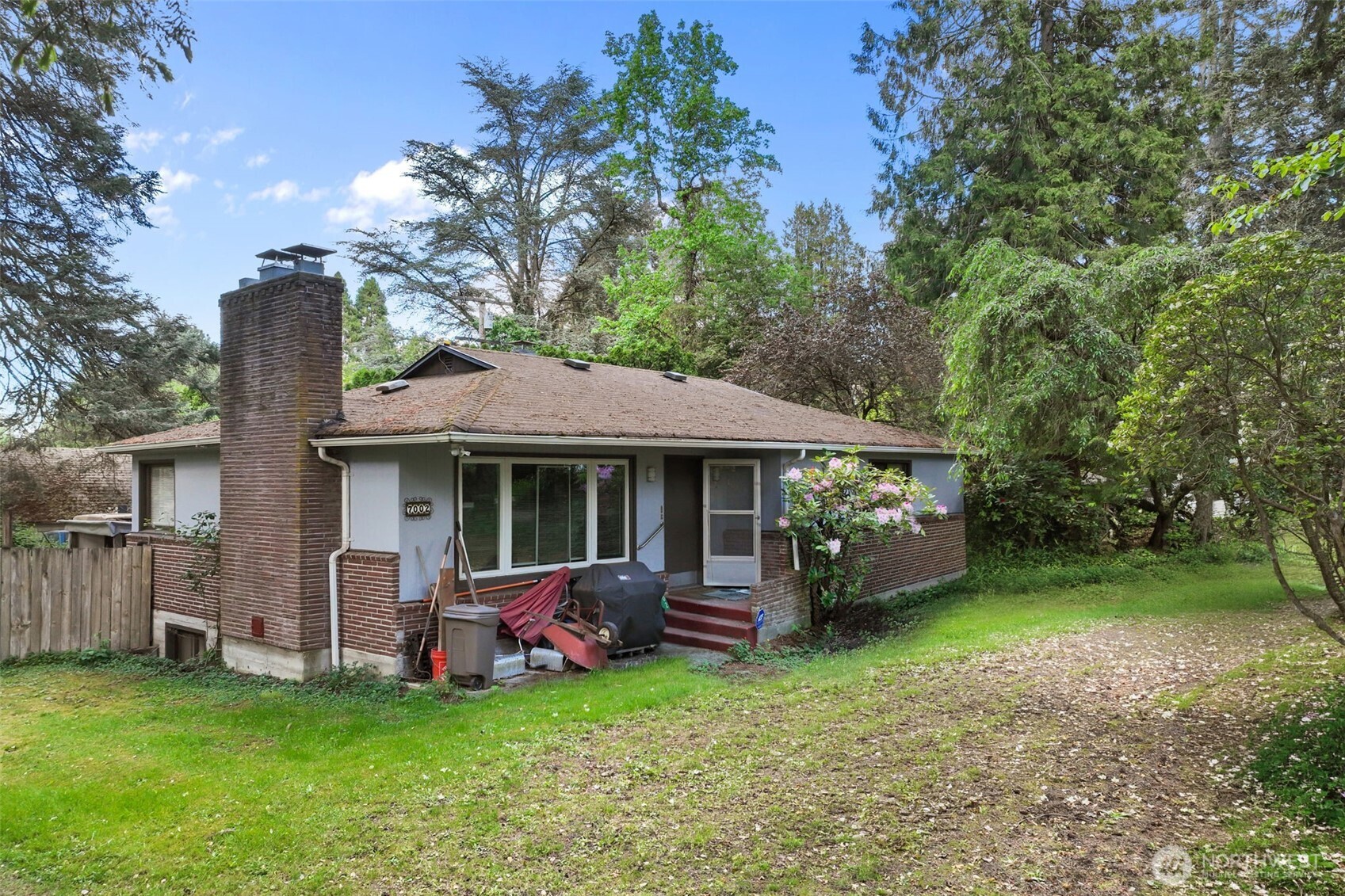 7002 Ne 170th Street Property Photo 2