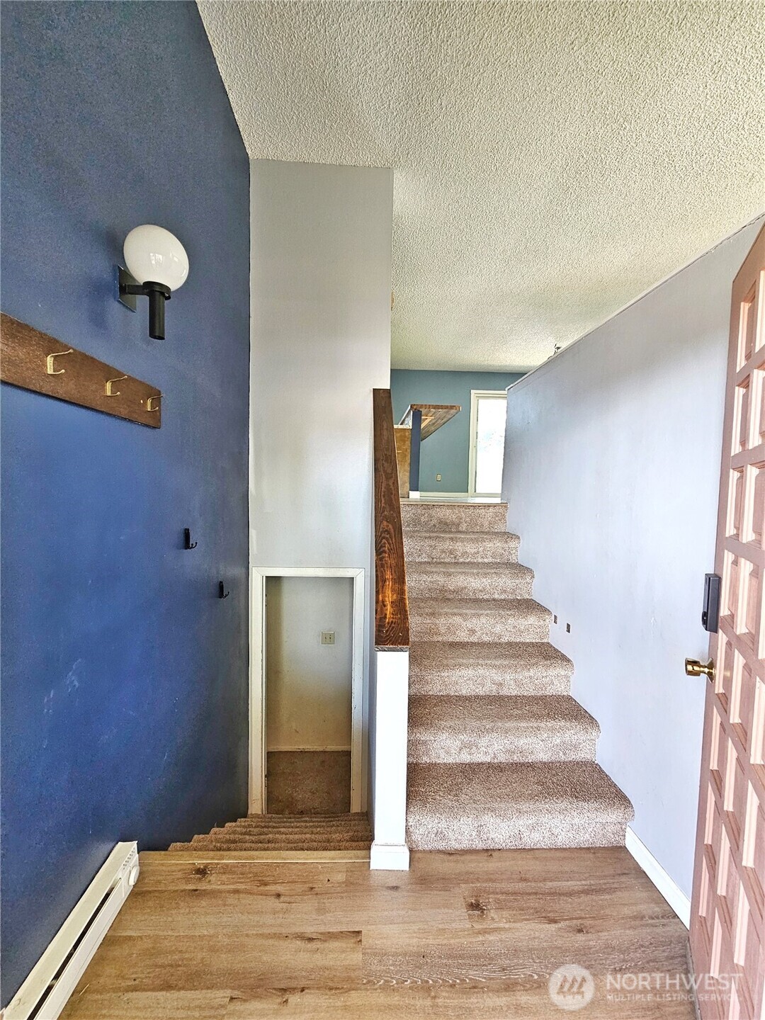 1321 E Elep Avenue Property Photo 4