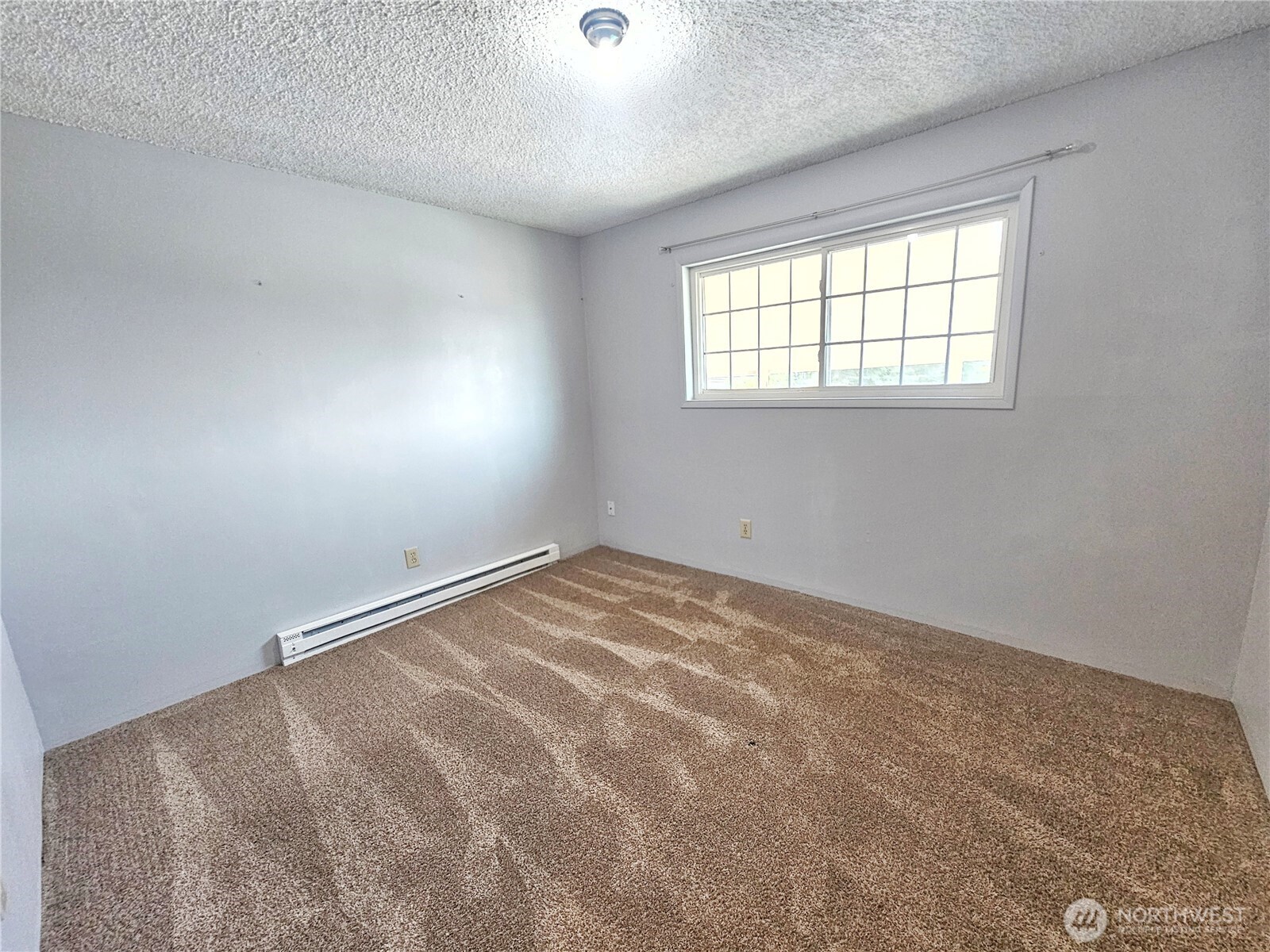 1321 E Elep Avenue Property Photo 8