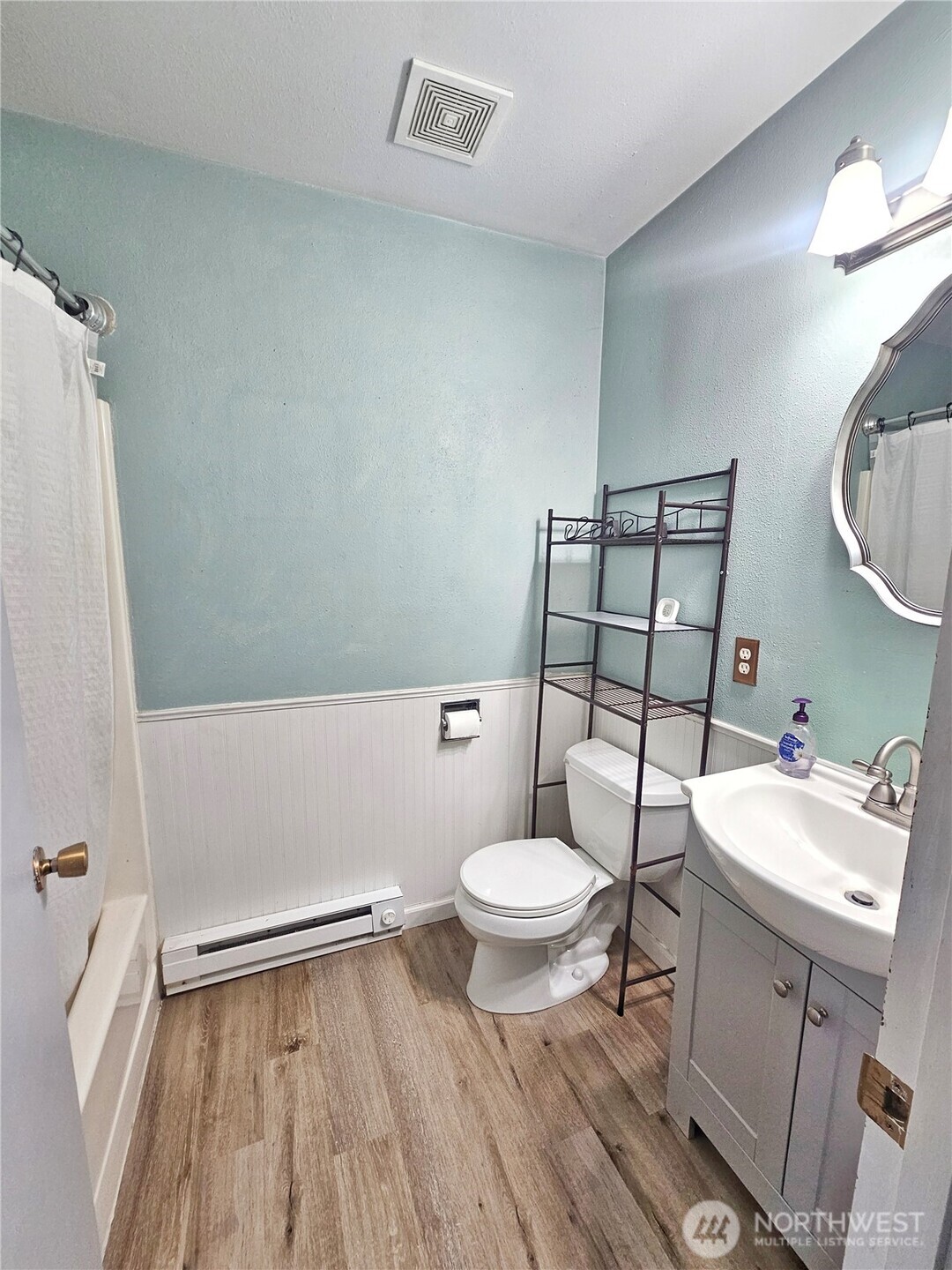 1321 E Elep Avenue Property Photo 10
