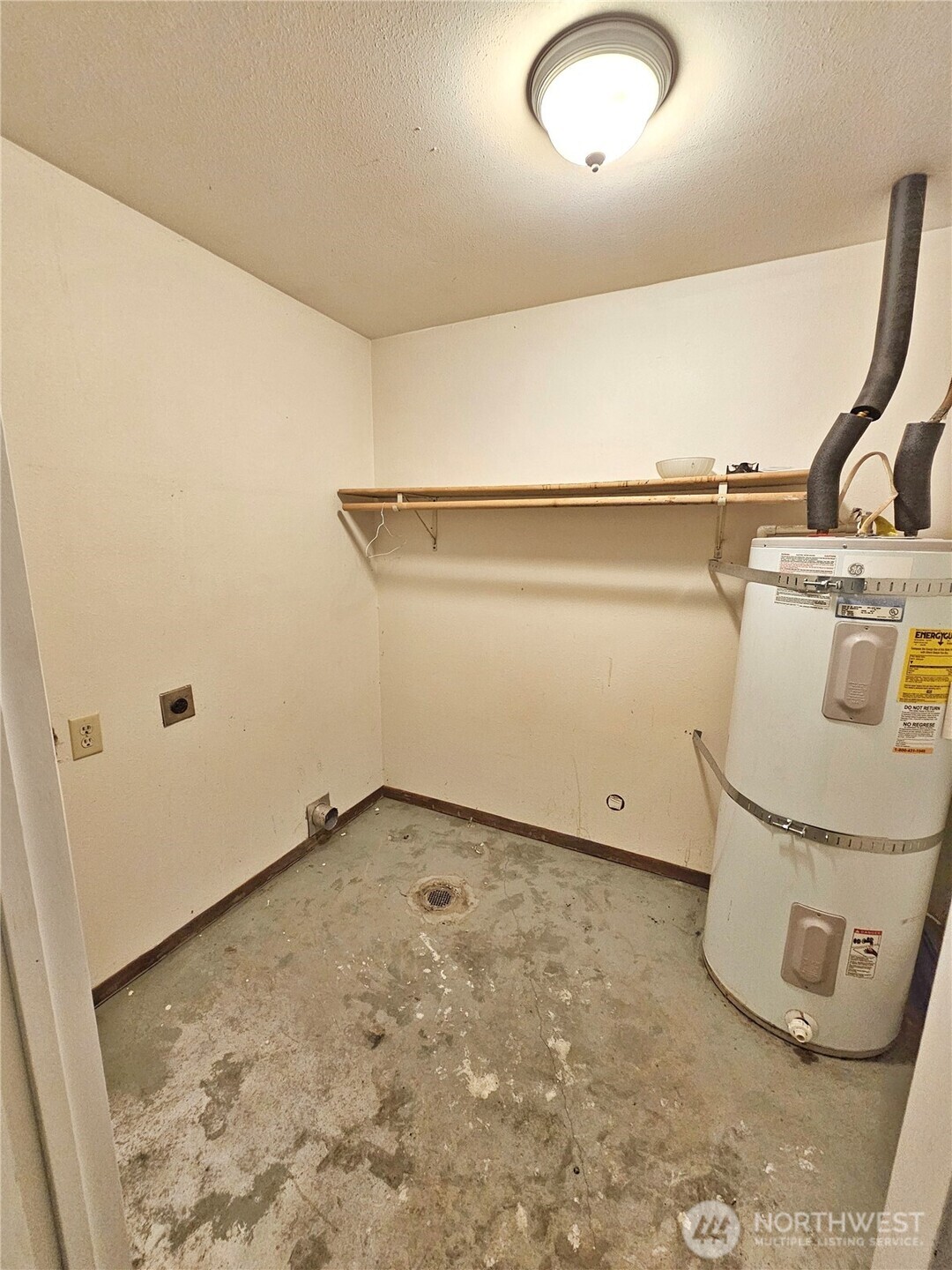 1321 E Elep Avenue Property Photo 23