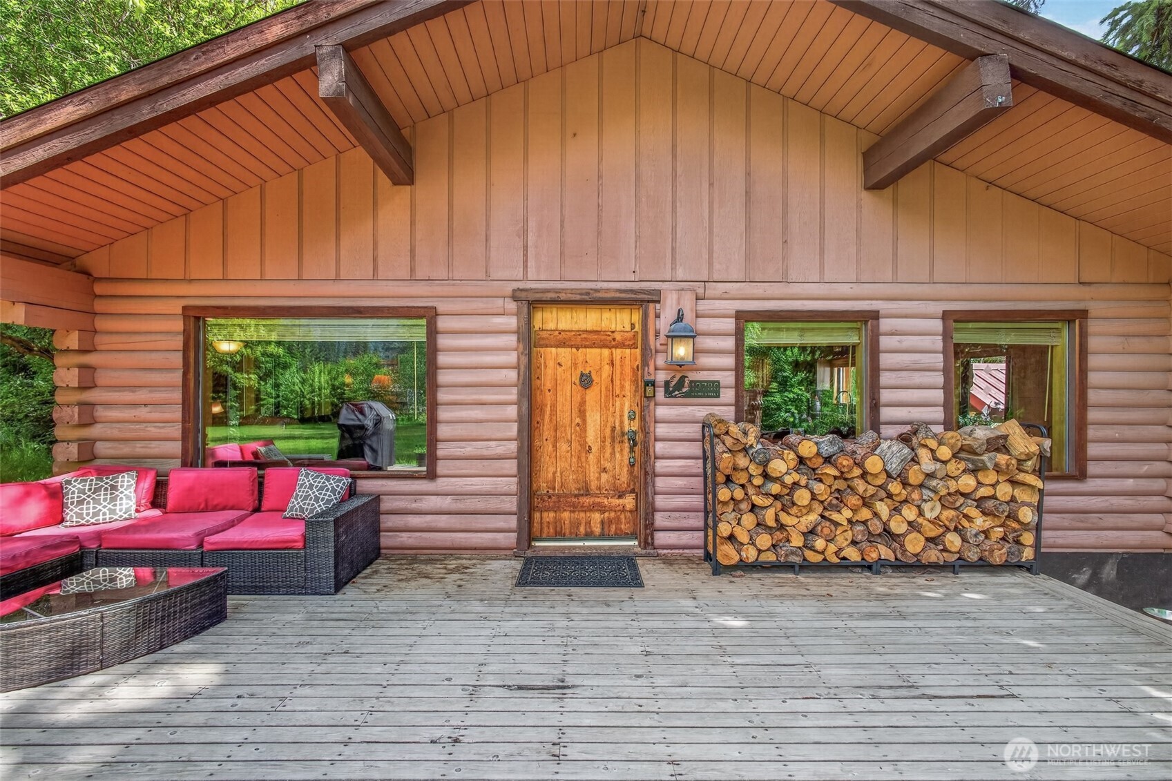 12786 Shore Street Property Photo 5
