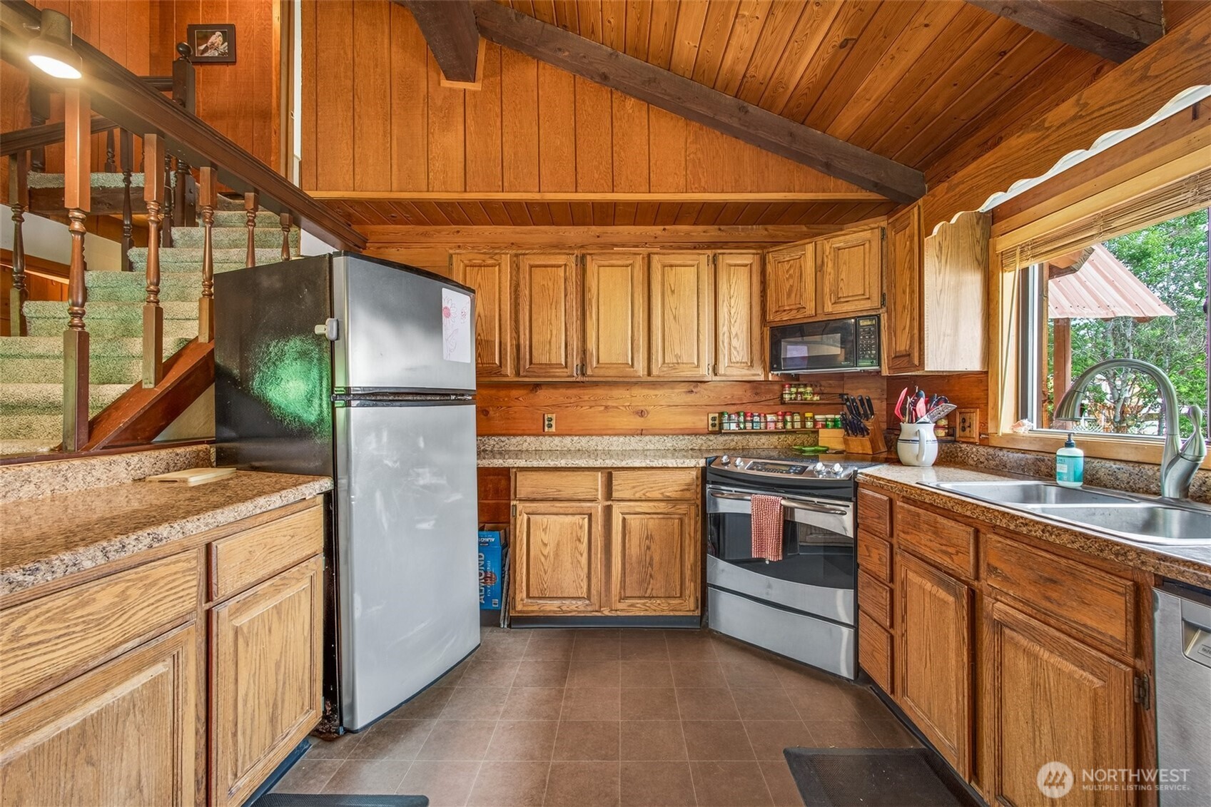 12786 Shore Street Property Photo 11