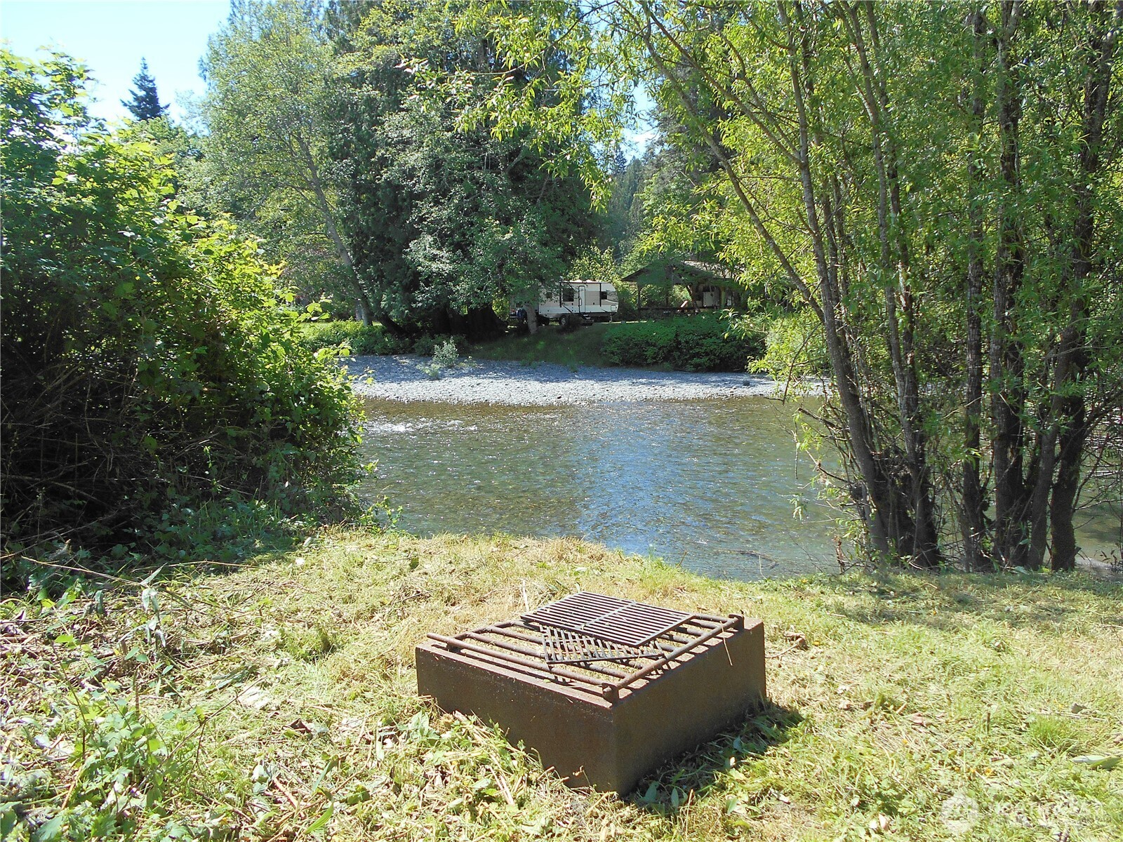 170 Kelly Road Property Photo 2