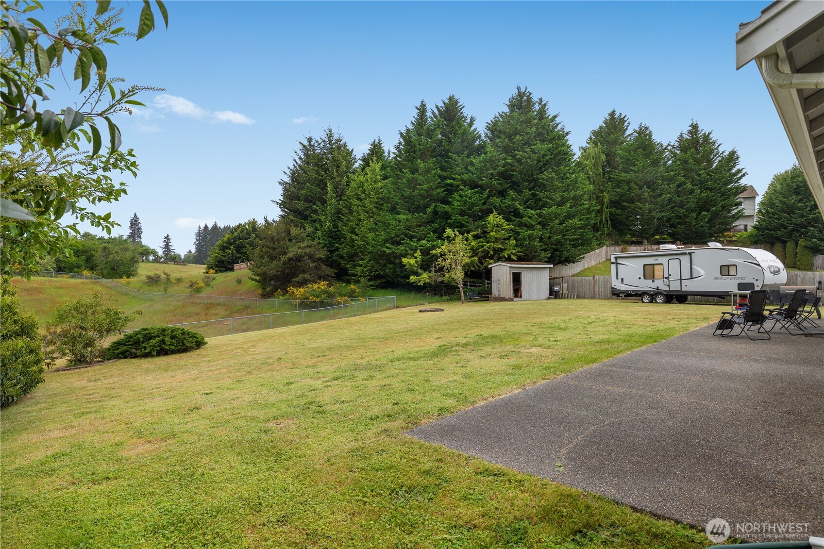 1323 Scarlet Oak Drive Property Photo 17