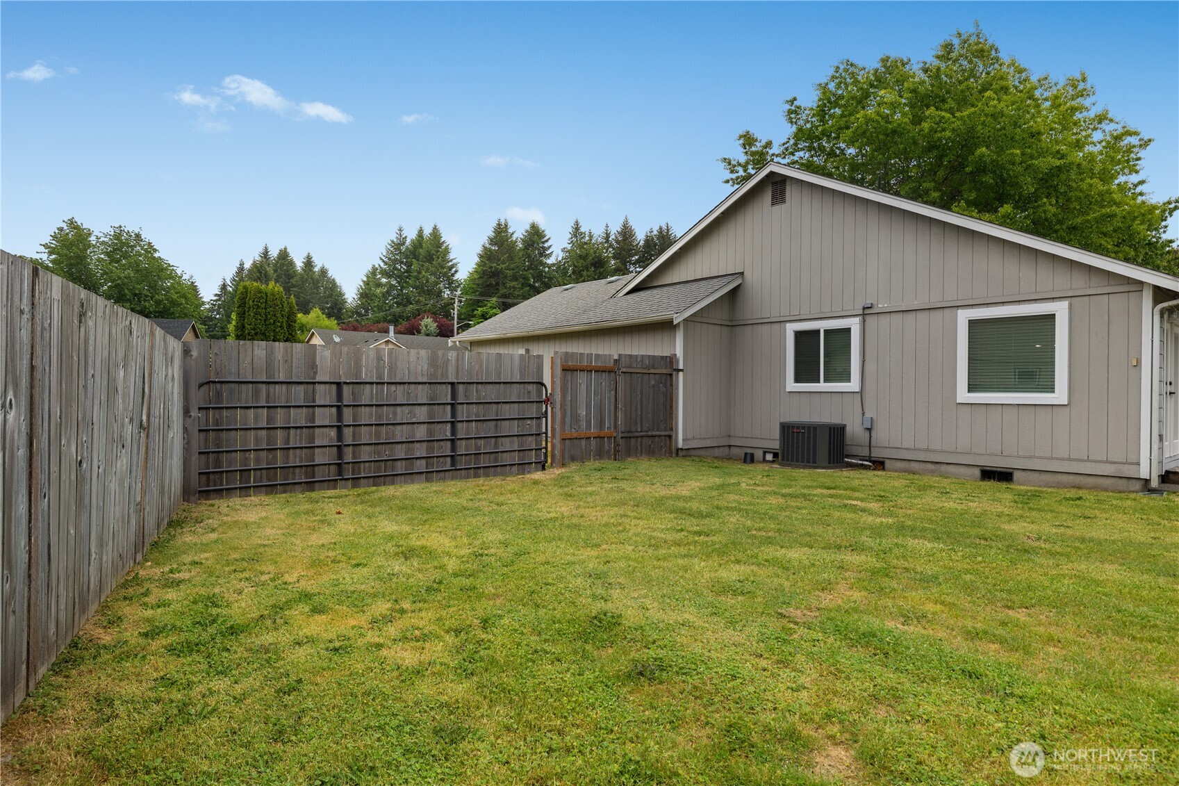 1323 Scarlet Oak Drive Property Photo 18