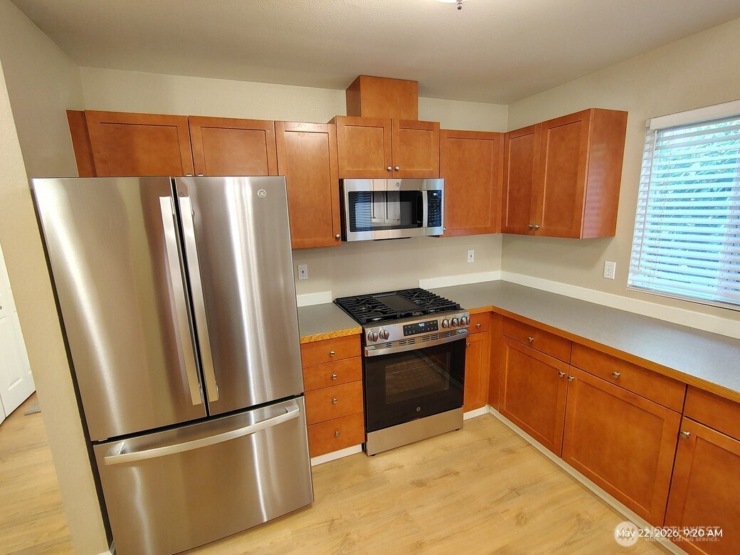 5810 137th Place Property Photo 6