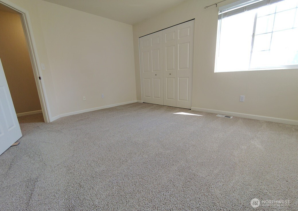 5810 137th Place Property Photo 24
