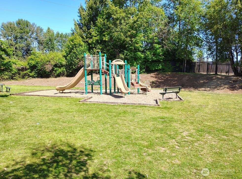 5810 137th Place Property Photo 27