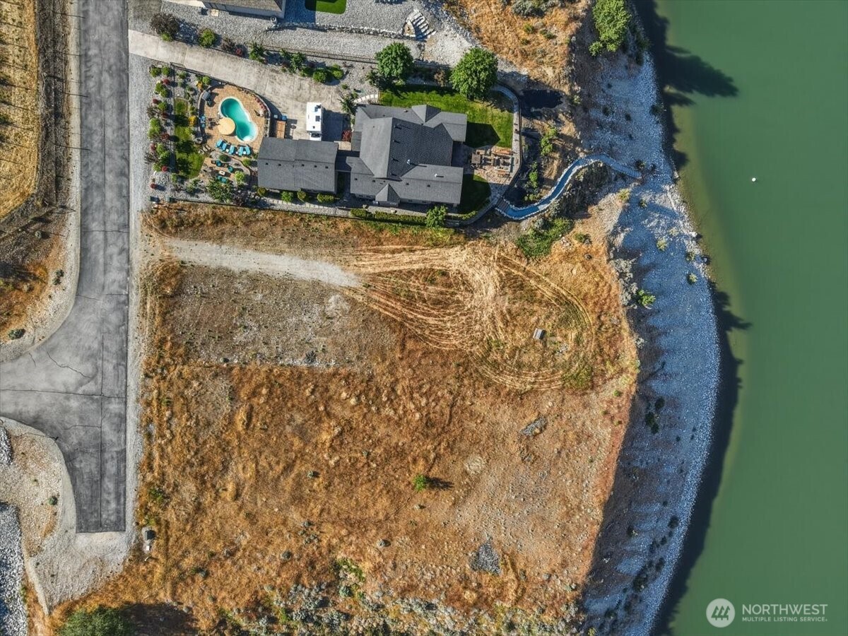 33 S Shore Drive Property Photo 34