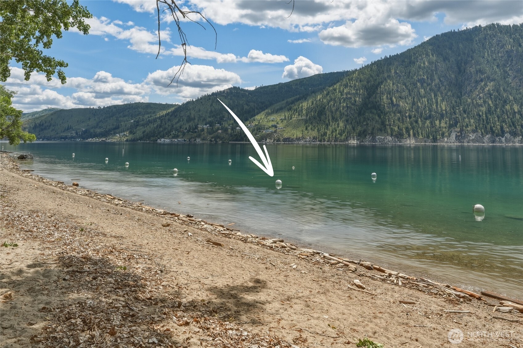 127 Chelan View Drive Property Photo 4