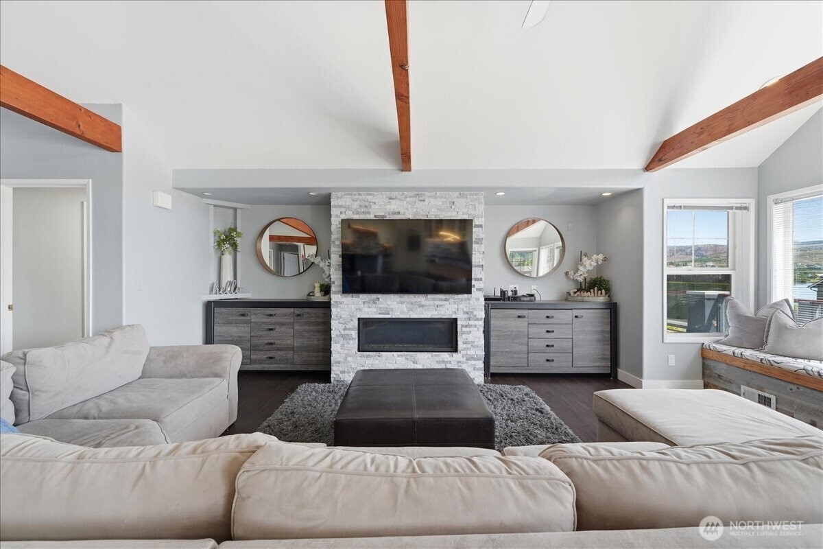 127 Chelan View Drive Property Photo 8
